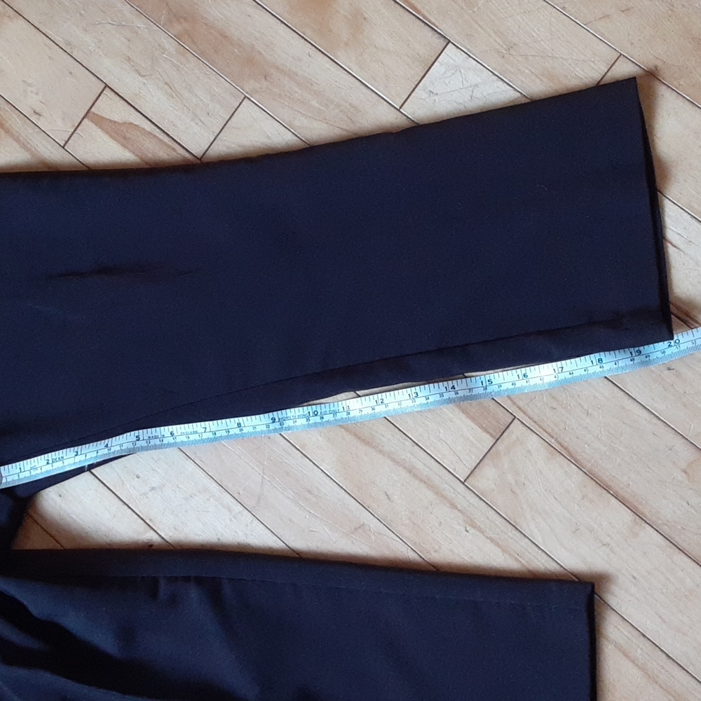 Ladies capris - Picture 3 of 4